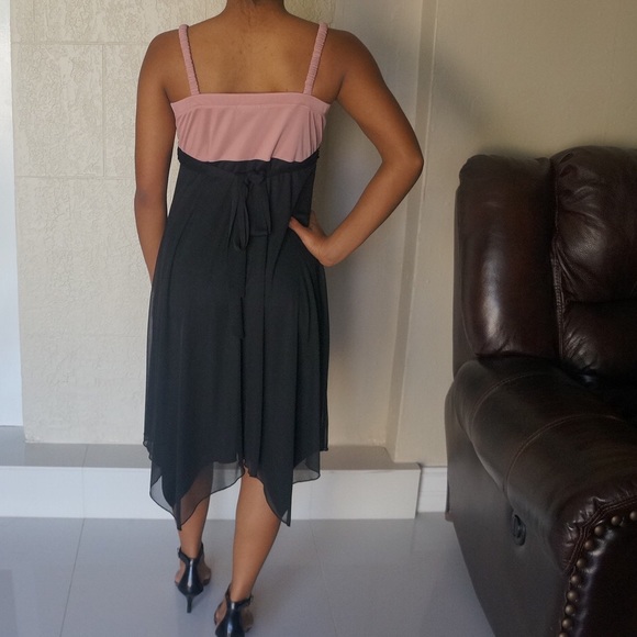 Modest - Picture 2 of 3